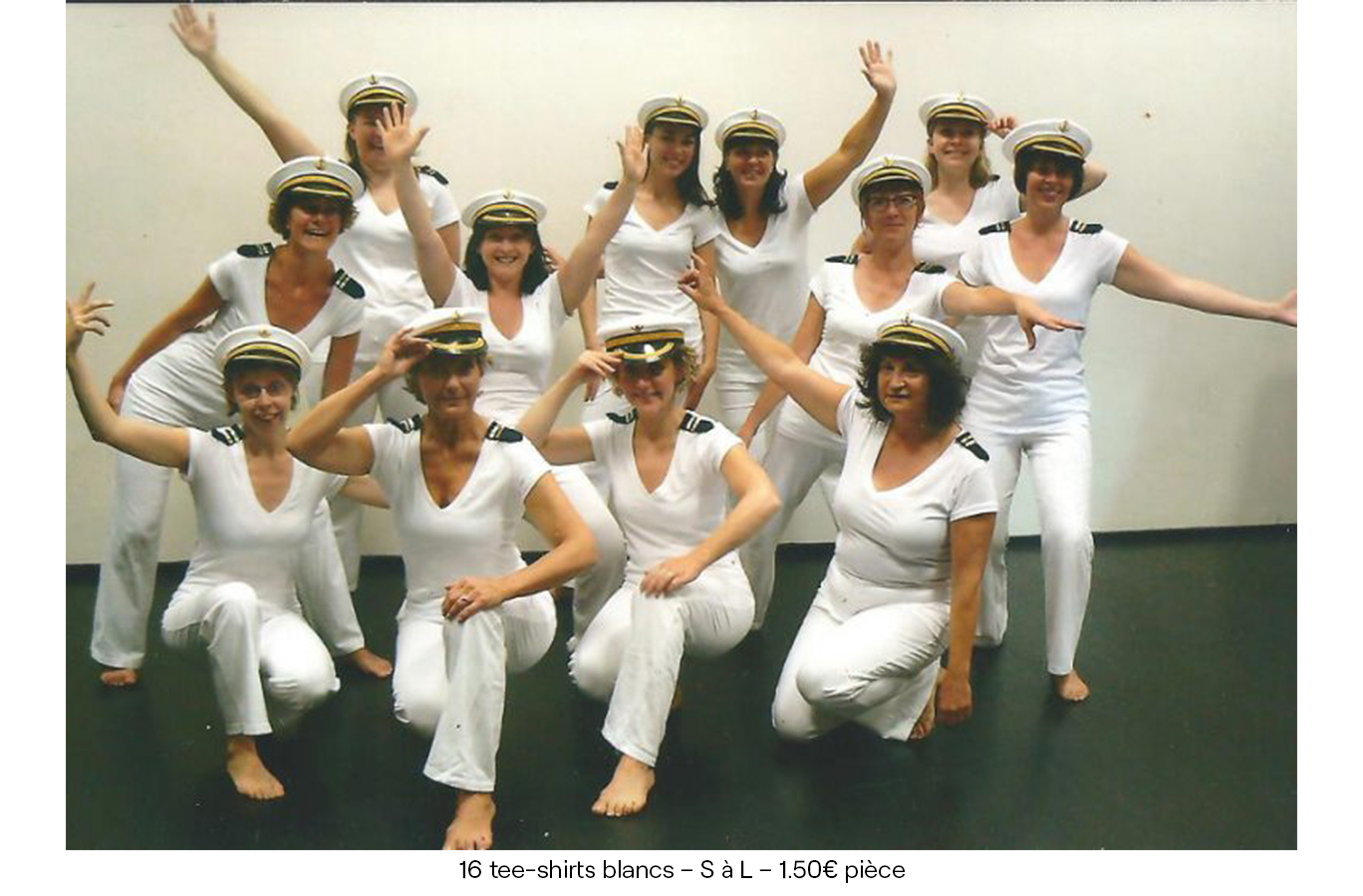 16 T-shirts blancs – S à L – 1€50 (pièce) copie