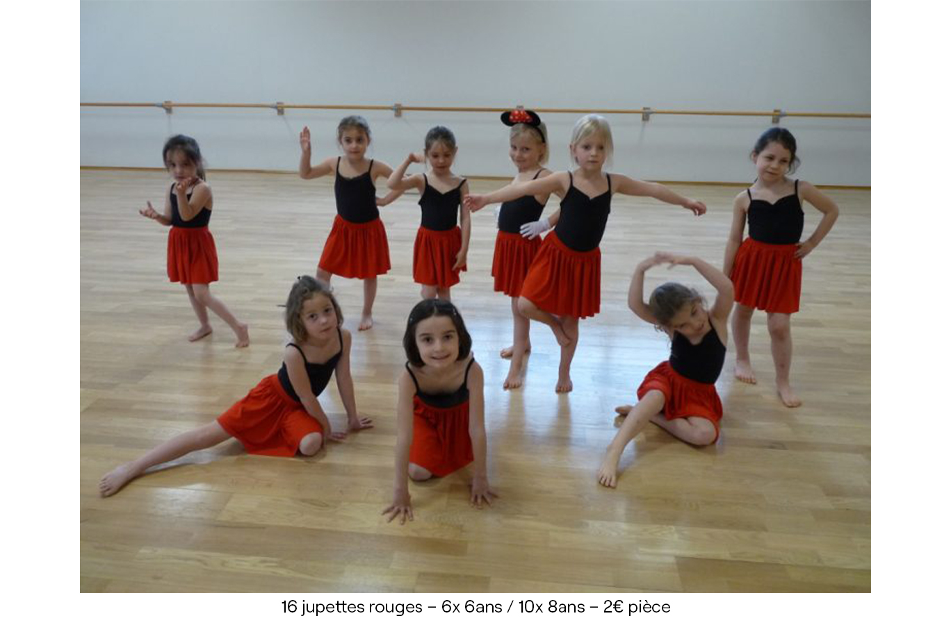 16 jupettes rouges – 6*6ans:10*8ans – 2€ pièce copie