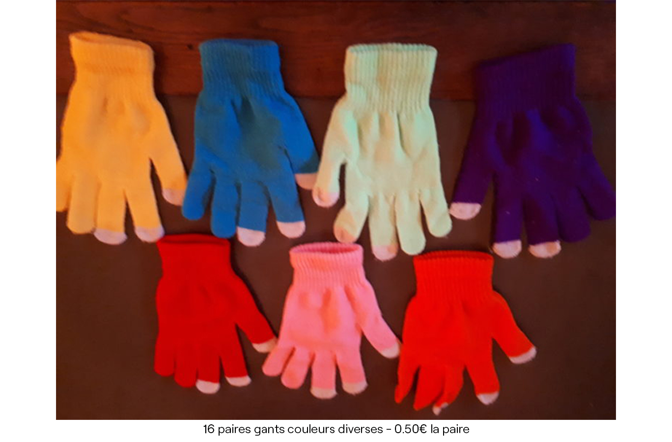16-paires-gants-couleurs-diverses-0.50€-la-paire copie