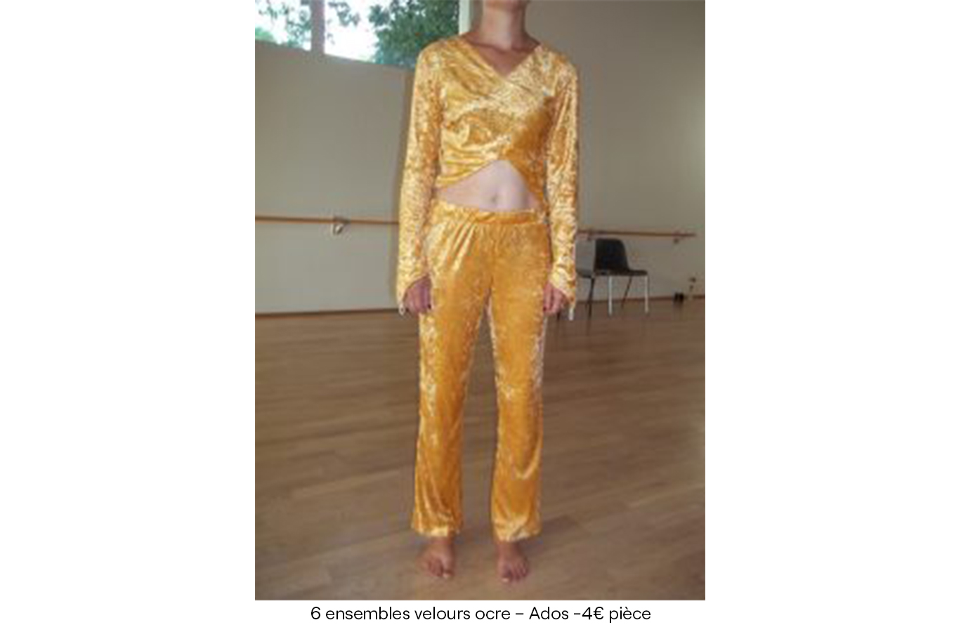 6 ensembles velours ocre – Ados -4€ pièce copie
