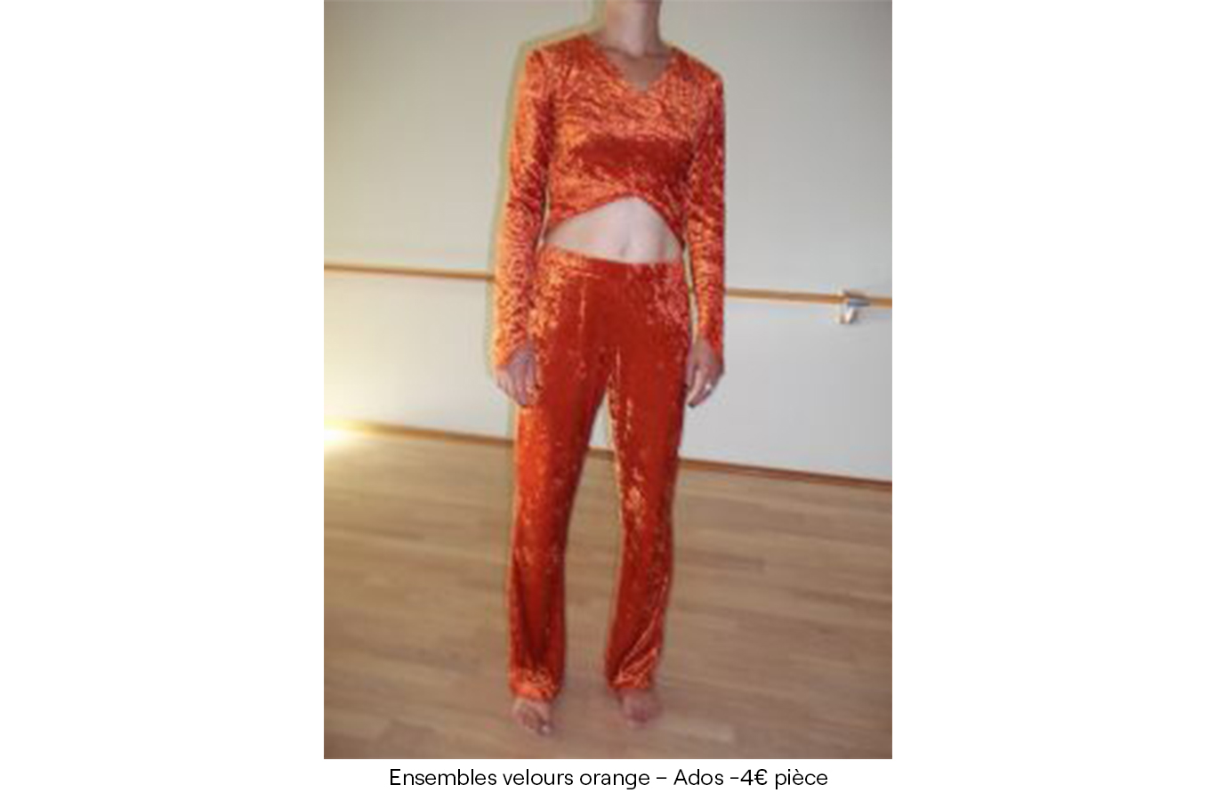 Ensembles velours orange – Ados -4€ pièce copie