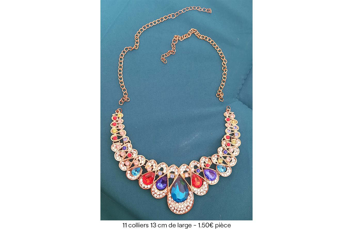 11 colliers 13 cm de large 1.50€ pièce