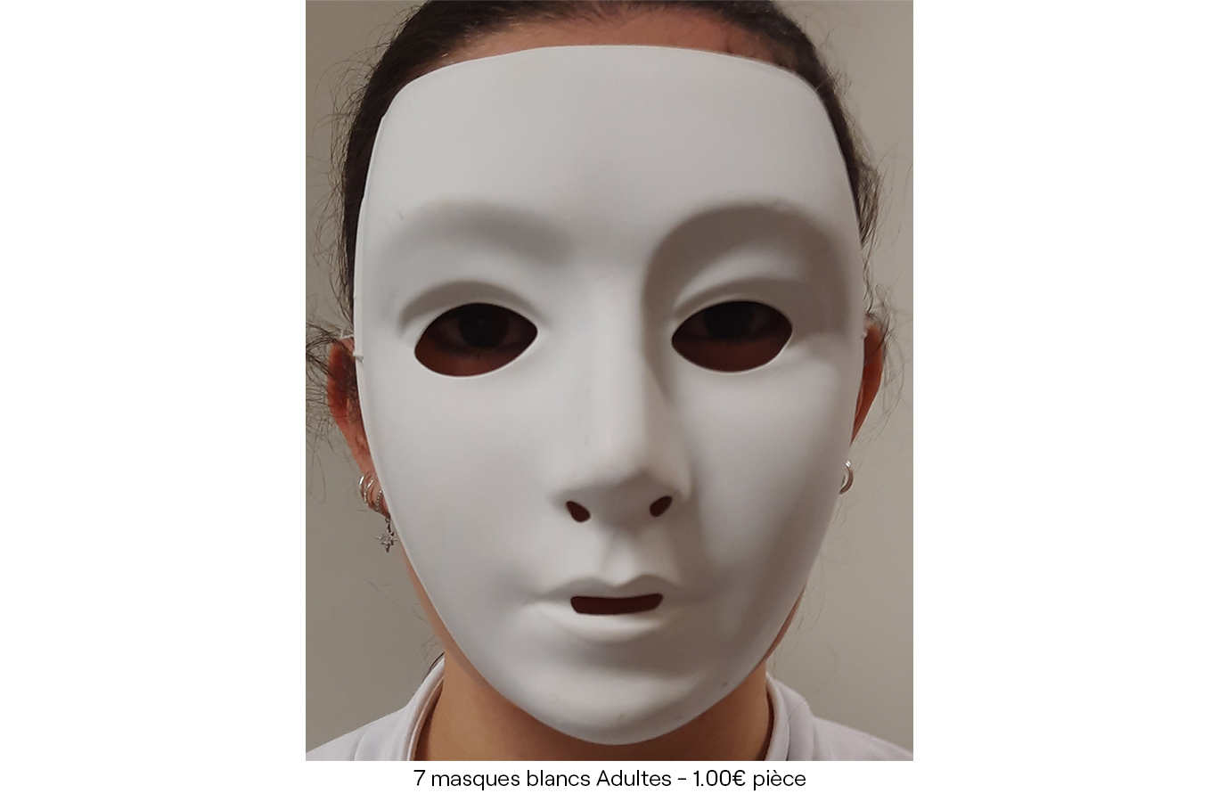 7 masques blancs Adultes 1.00e pièce