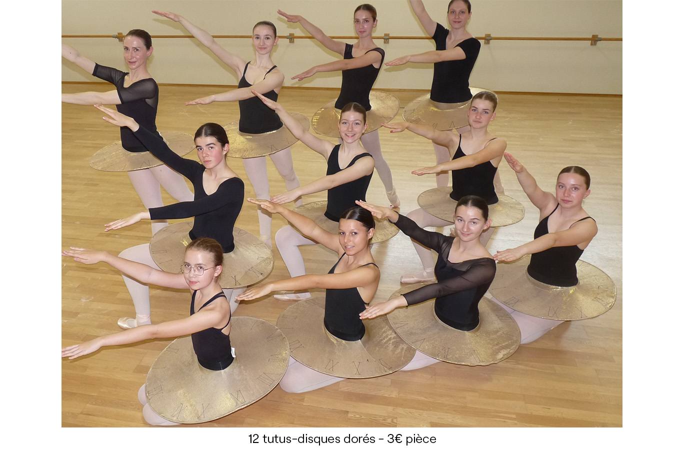 12 tutus-disques dorés 3.00€ pièce